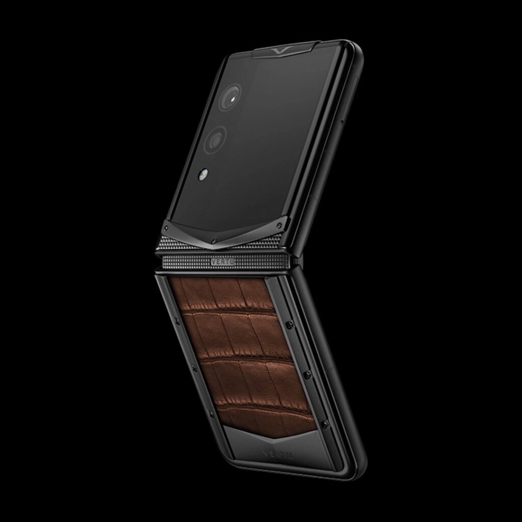 گوشی کوانتوم فیلپ ورتو مدل Vertu Quantum Flip Alligator Skin Amber Brown - ورتو موبایل